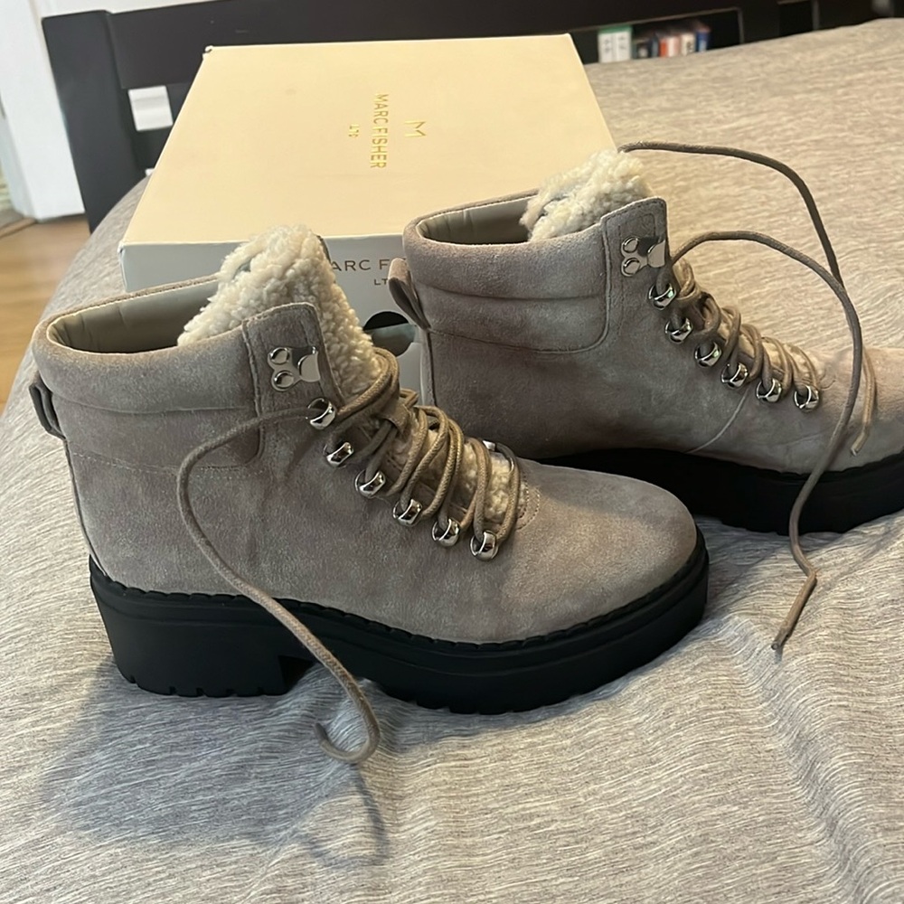 NIB Marc Fisher grey Nairy Boots size 6M